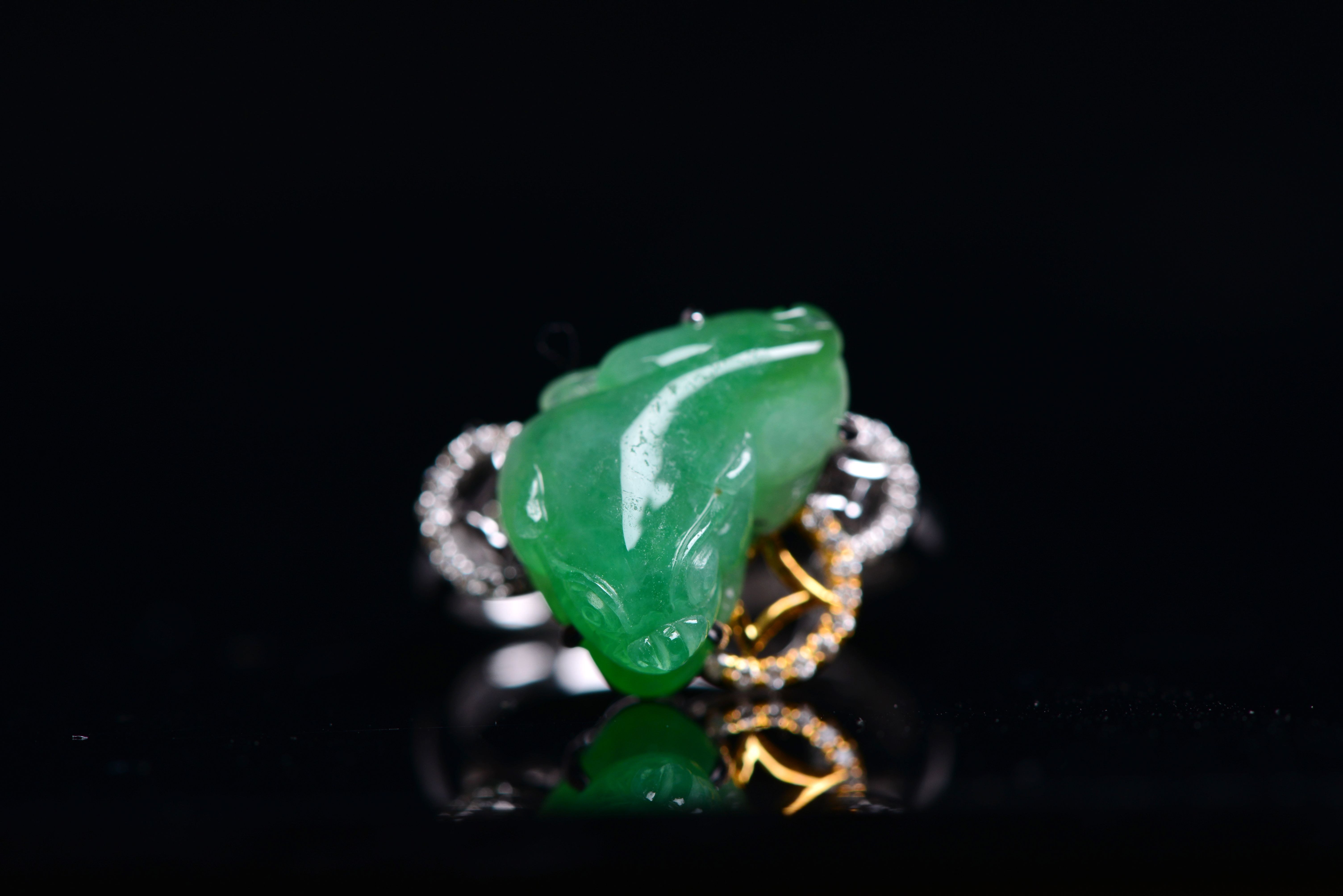 805 现代 冰种绿色镶嵌戒指